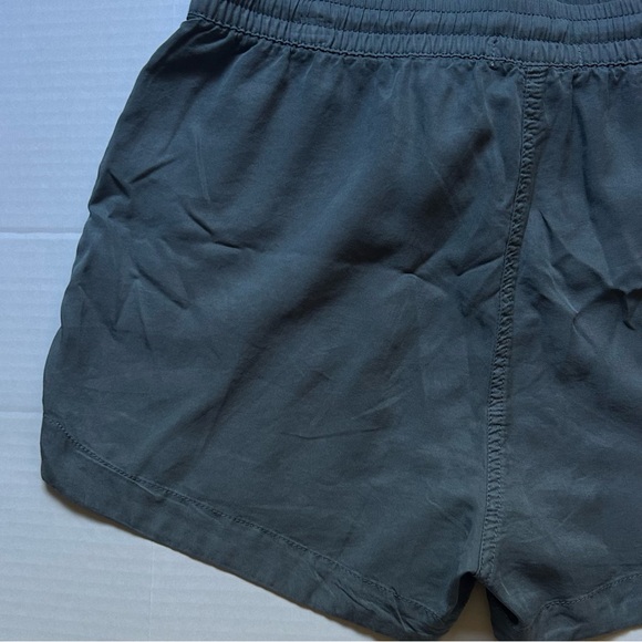 Be Cool Tencel Drawstring With Pockets Shorts in Dark Olive Sz L - Picture 7 of 9